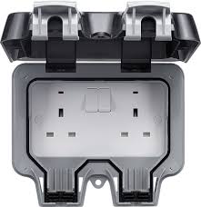 13AMP Twin Outdoor Socket